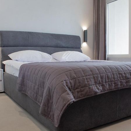 Level 24 - Sea & Sky View Apartment โอเดสซา ภายนอก รูปภาพ
