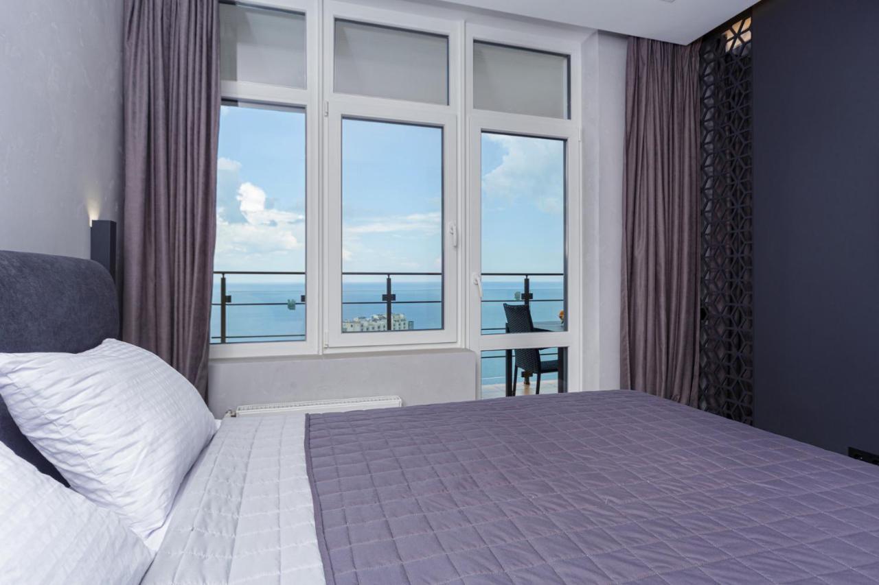 Level 24 - Sea & Sky View Apartment โอเดสซา ภายนอก รูปภาพ