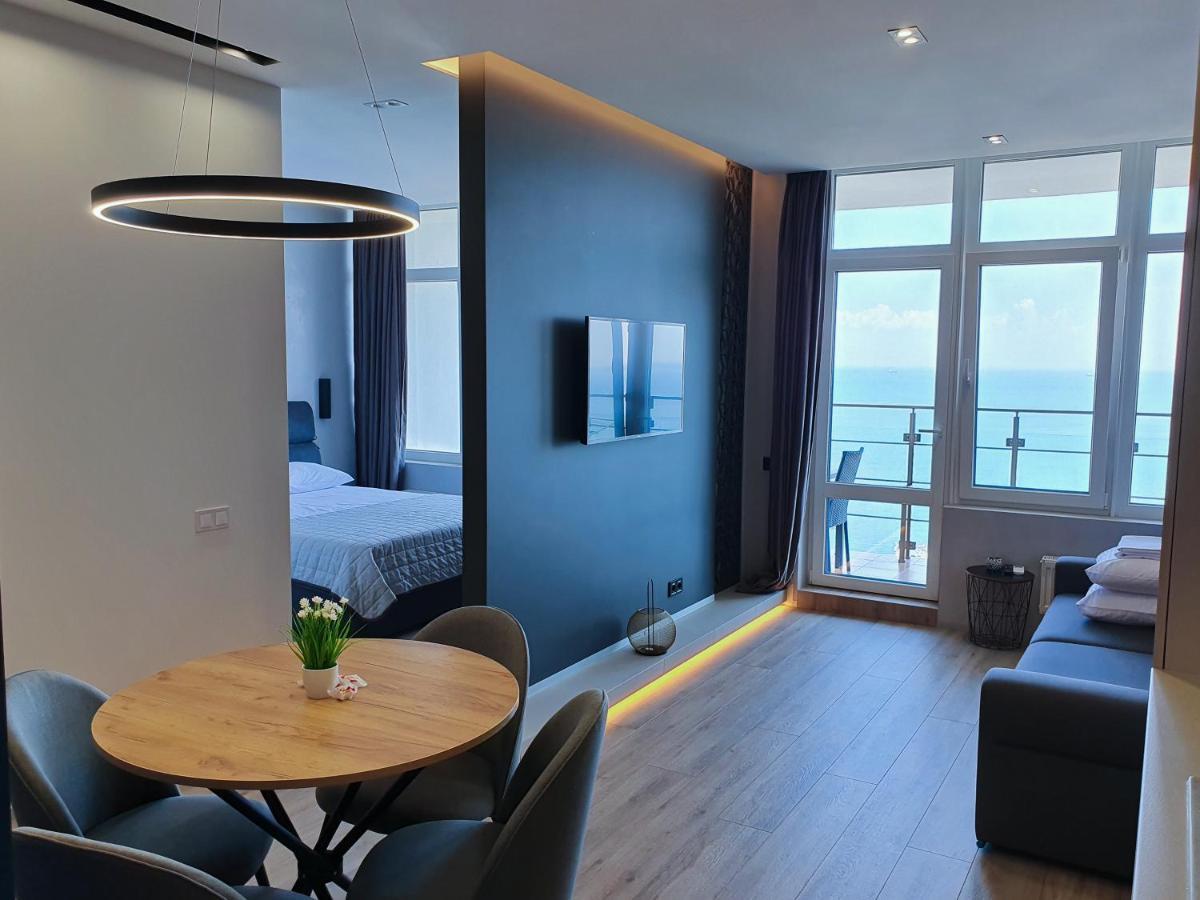 Level 24 - Sea & Sky View Apartment โอเดสซา ภายนอก รูปภาพ